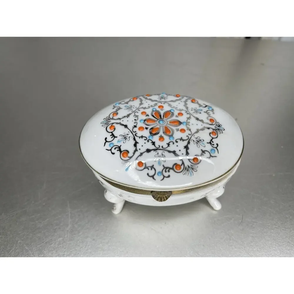 Antique Meissen Trinket Box Enameled Design Arrows Gold Trim paint Textured